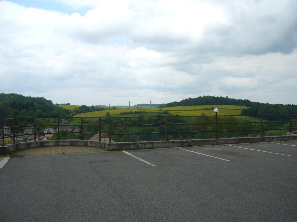 Penzion Senk Pardubice Buitenkant foto