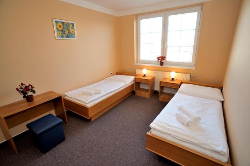 Penzion Senk Pardubice Kamer foto